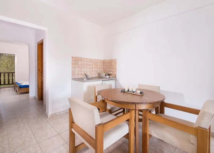 Azapiko Blue Sea 酒店